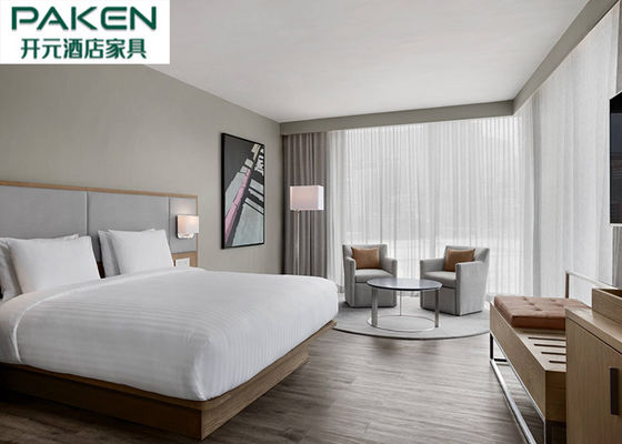 Khách sạn 5 sao Nội thất phòng ngủ tiêu chuẩn Bộ bàn ghế Ashtree Veneer + Light Hue Leisure Furniture